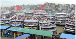বৈরী আবহাওয়ার কারণে সদরঘাটে লঞ্চ চলাচল সাময়িক বন্ধ বৈরী আবহাওয়ার কারণে সদরঘাটে লঞ্চ চলাচল সাময়িক বন্ধ