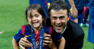 প্রয়াত শিশু কন্যাকে স্মরণ স্পেন কোচের