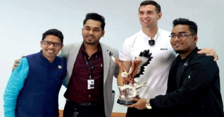 আমি বাংলাদেশের ‘বাজপাখি’: মার্টিনেজ