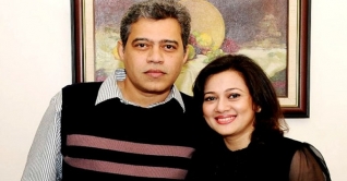 মাহী বি চৌধুরী দম্পতিকে দুদকে তলব