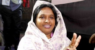 হ্যাটট্রিক জয়, নাসিক মেয়র আইভী