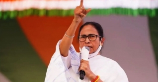 পশ্চিমবঙ্গে বিধানসভা: নন্দীগ্রাম আসন থেকে নিজেই লড়বেন মমতা