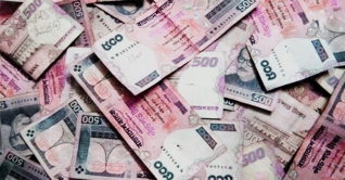 শহরের মানুষের আয় কমেছে ৭৫%, গ্রামের ৬২%