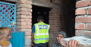 মুজিবনগরে গৃহবধূর ঝুলন্ত মরদেহ উদ্ধার, পরিবারের দাবি হত্যা
