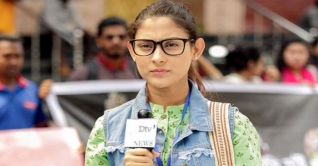 সাংবাদিক হলেন মেহজাবিন!