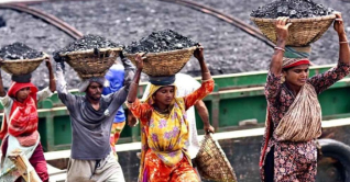 আজ মহান মে দিবস, শ্রমিকের অধিকার আদায়ের দিন আজ মহান মে দিবস, শ্রমিকের অধিকার আদায়ের দিন