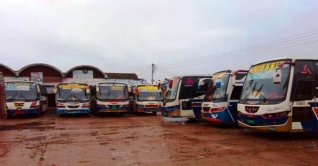 ময়মনসিংহ বিভাগ থেকে ঢাকাগামী পরিবহন চলাচল বন্ধ