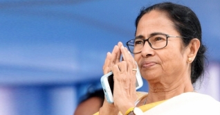 এবার গোয়া ‘জয়’ করতে যাচ্ছেন মমতা এবার গোয়া ‘জয়’ করতে যাচ্ছেন মমতা