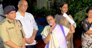 চিকিৎসকদের ৯৯ শতাংশ দাবি মেনে নিয়েছেন মমতা চিকিৎসকদের ৯৯ শতাংশ দাবি মেনে নিয়েছেন মমতা