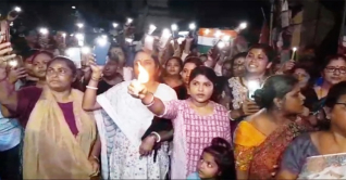 চিকিৎসক ধর্ষণ: ২৭ আগস্ট কলকাতায় মমতার কার্যালয় ঘেরাও চিকিৎসক ধর্ষণ: ২৭ আগস্ট কলকাতায় মমতার কার্যালয় ঘেরাও