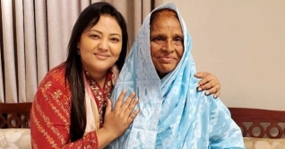 মা হারালেন মমতাজ