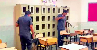 ভারতে ৪৪ স্কুলে বোমা হামলার হুমকি ভারতে ৪৪ স্কুলে বোমা হামলার হুমকি