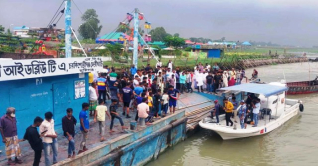 মেঘনায় ট্রলার ডুবি : এখনও নিখোঁজ ২ শিশু