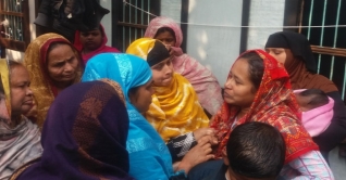 মুন্সীগঞ্জে হঠাৎ জ্বরে দুজনের মৃত্যু, করোনায় আক্রান্তের গুঞ্জন