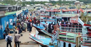 বাংলাবাজার-শিমুলিয়া নৌরুটে লঞ্চ ও স্পিডবোট বন্ধ