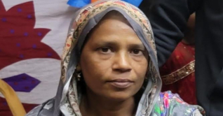পদ্মায় গোসল করতে নেমে গৃহবধূ নিখোঁজ পদ্মায় গোসল করতে নেমে গৃহবধূ নিখোঁজ