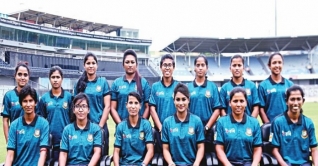 বিশ্বকাপ খেলতে দুপুরে দেশ ছাড়বেন নারী ক্রিকেট দল