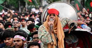 অভ্যুত্থানের নারী শিক্ষার্থীদের পুরস্কার, উমামার প্রত্যাখ্যান অভ্যুত্থানের নারী শিক্ষার্থীদের পুরস্কার, উমামার প্রত্যাখ্যান