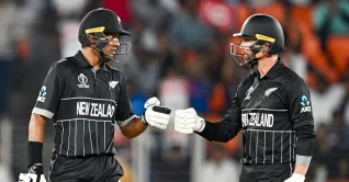 ইংল্যান্ডকে উড়িয়ে দিয়ে বিশ্বকাপ শুরু নিউজিল্যান্ডের ইংল্যান্ডকে উড়িয়ে দিয়ে বিশ্বকাপ শুরু নিউজিল্যান্ডের