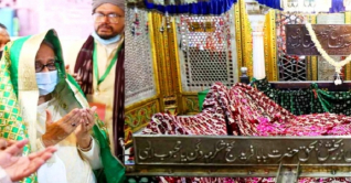 নিজামউদ্দিন আউলিয়ার মাজার জিয়ারত করলেন প্রধানমন্ত্রী