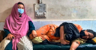 লক্ষ্মীপুরে মা-মেয়েকে নির্যাতন,  গ্রেপ্তার ২