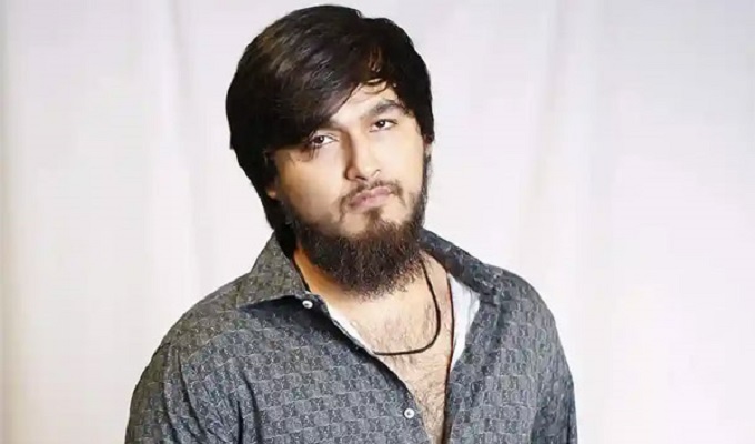 বিতর্কিত গায়ক মাইনুল আহসান নোবেল