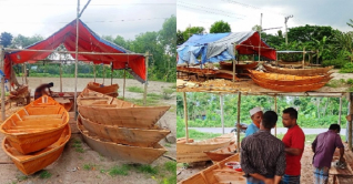 দিন-রাত এক করে নৌকা তৈরিতে ব্যস্ত কারিগররা দিন-রাত এক করে নৌকা তৈরিতে ব্যস্ত কারিগররা