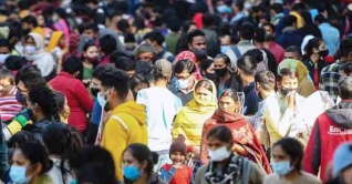 ওমিক্রনে পুরুষদের তুলনায় নারীরা বেশি আক্রান্ত হচ্ছে ওমিক্রনে পুরুষদের তুলনায় নারীরা বেশি আক্রান্ত হচ্ছে