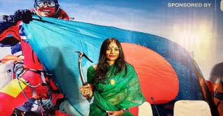 ‘কে-টু’ জয় করে দেশে ফিরেছেন ওয়াসফিয়া নাজরীন