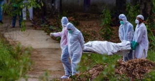 দেশে করোনায় মৃত্যু ১০ হাজার ছাড়াল দেশে করোনায় মৃত্যু ১০ হাজার ছাড়াল