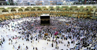 ওমরাহ পালনে সৌদিতে মুসল্লিদের ঢল