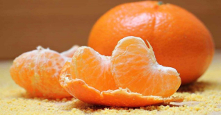 কোষ্ঠকাঠিন্য কমাতে ম্যাজিকের মতো কাজ করে কমলা