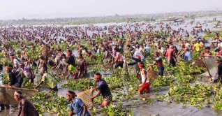 বাউৎ উৎসব যেন মিলনমেলা