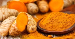 শীতে গলাব্যথা থেকে মুক্তির সহজ উপায় শীতে গলাব্যথা থেকে মুক্তির সহজ উপায়