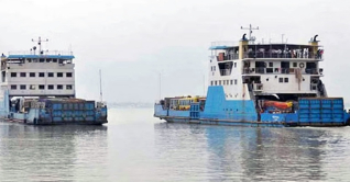 দুই ঘণ্টা পর দৌলতদিয়া-পাটুরিয়ায় ফেরি চলাচল স্বাভাবিক দুই ঘণ্টা পর দৌলতদিয়া-পাটুরিয়ায় ফেরি চলাচল স্বাভাবিক