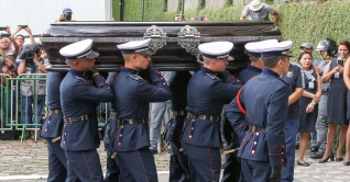 ফুটবলের রাজা পেলে চিরনিদ্রায় শায়িত ফুটবলের রাজা পেলে চিরনিদ্রায় শায়িত