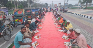 রোজায় বাড়তি খরচ, হিমশিম খাচ্ছে নিম্নআয়ের মানুষ