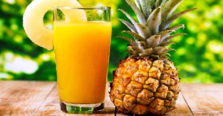 আনারসের জুস গরমে আরাম আনারসের জুস গরমে আরাম