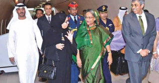 আরব আমিরাতে পৌঁছেছেন প্রধানমন্ত্রী আরব আমিরাতে পৌঁছেছেন প্রধানমন্ত্রী