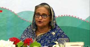 যাদের অর্থে সংসার চলে তাদের সেবা করুন: প্রধানমন্ত্রী যাদের অর্থে সংসার চলে তাদের সেবা করুন: প্রধানমন্ত্রী