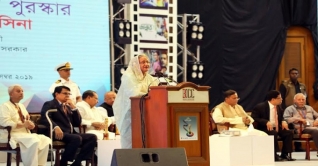 মানসম্মত চলচ্চিত্র নির্মাণে মেধা ব্যবহার করুন: প্রধানমন্ত্রী