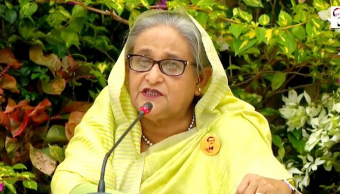 সংবাদ সম্মেলনে বক্তব্য দিচ্ছেন প্রধানমন্ত্রী শেখ হাসিনা। ছবি : সংগৃহীত
