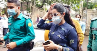 মাদক মামলায় হাজিরা দিলেন পরীমণি মাদক মামলায় হাজিরা দিলেন পরীমণি