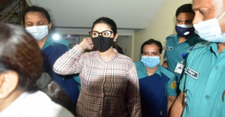 মাদক মামলায় হাজিরা দিলেন পরীমণি মাদক মামলায় হাজিরা দিলেন পরীমণি