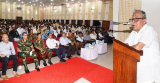 অফিসে নিয়মিত হাজিরা না দিলে কঠোর ব্যবস্থা: রাষ্ট্রপতি