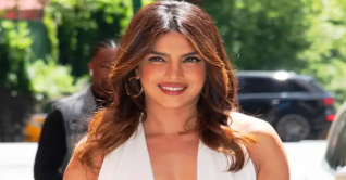 দীর্ঘ বিরতির পর বলিউডে ফিরছেন প্রিয়াঙ্কা দীর্ঘ বিরতির পর বলিউডে ফিরছেন প্রিয়াঙ্কা