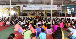 বান্দরবানে বৌদ্ধ ধর্মাবলম্বীদের মধু পূর্ণিমা উদযাপন