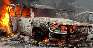 কোটা আন্দোলন: নাশকতাকারীদের তথ্য দিলে ‘পুরস্কার’ কোটা আন্দোলন: নাশকতাকারীদের তথ্য দিলে ‘পুরস্কার’