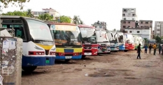 বাস-ট্রাক বন্ধে চাপ বেড়েছে ট্রেনের