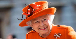 চিকিৎসকদের তত্ত্বাবধানে রানি এলিজাবেথ